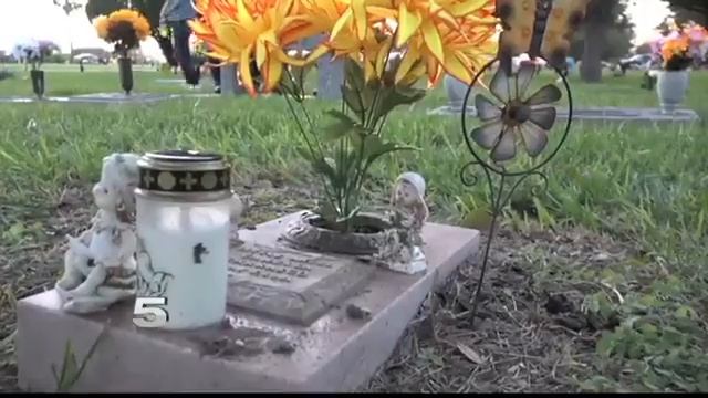 Valley Funeral Home Hosts Dia De Muertos Celebration