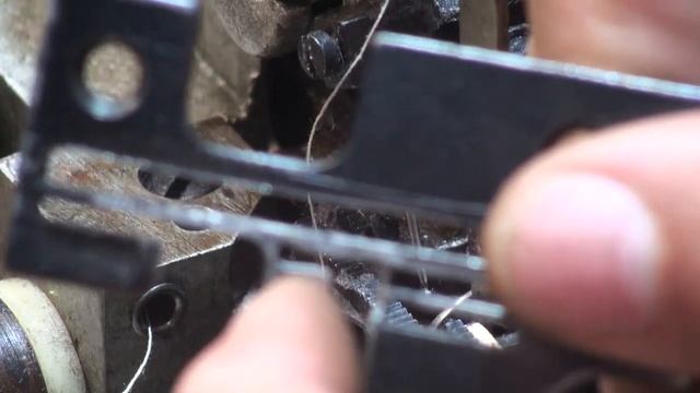 Оверлок 51-й класс. Пропуски на трикотаже. смотреть онлайн