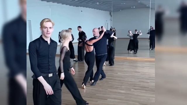 Andrew Sinkinson dancing foxtrot with Anastasia Milyutina смотреть онлайн