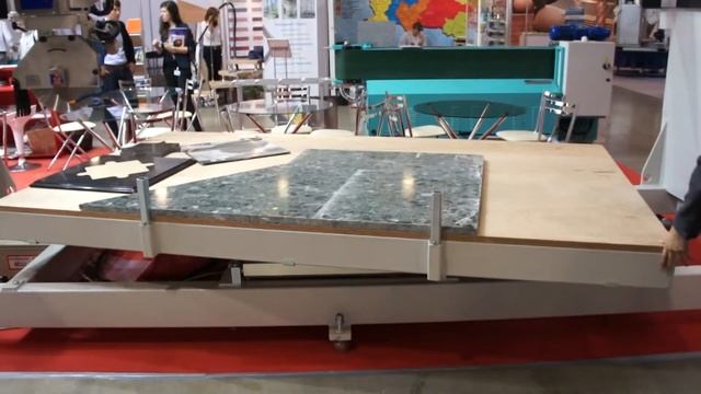 Emmedue ASTRA поворот стола смотреть онлайн