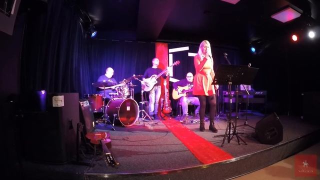 Skolwin CloseAir |"Zombie" (The Cranberries) – H2MS смотреть онлайн