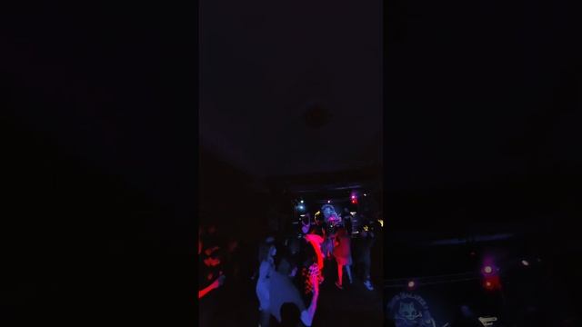 Defiant - Who I Am (En vivo en Gato Calavera) смотреть онлайн