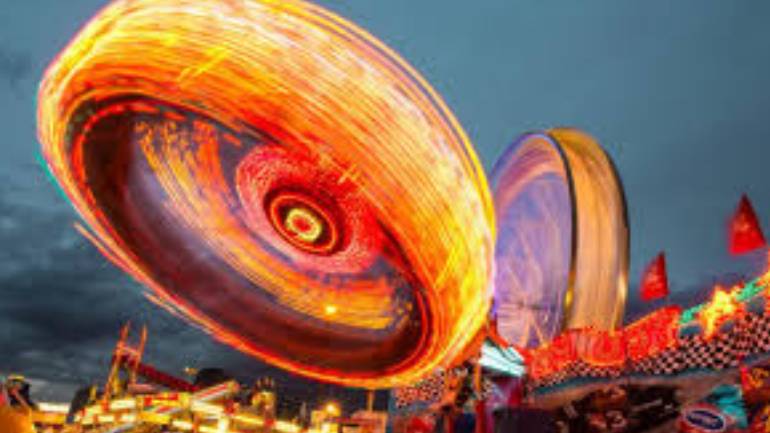 Самые страшные туристические аттракционы в мире смотреть онлайн