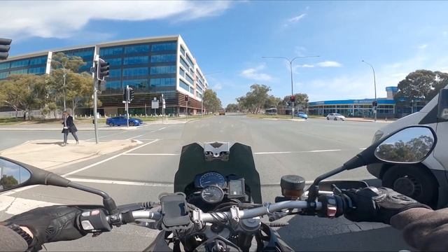 BMW F 800 GS - First Ride Impressions! смотреть онлайн