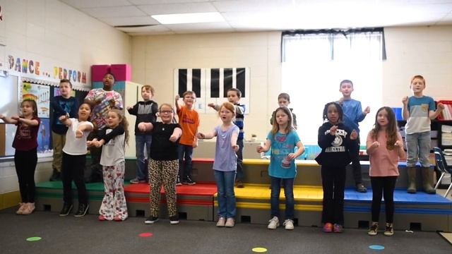 Iva Elementary 2nd Graders Perform "I Have a Car" смотреть онлайн