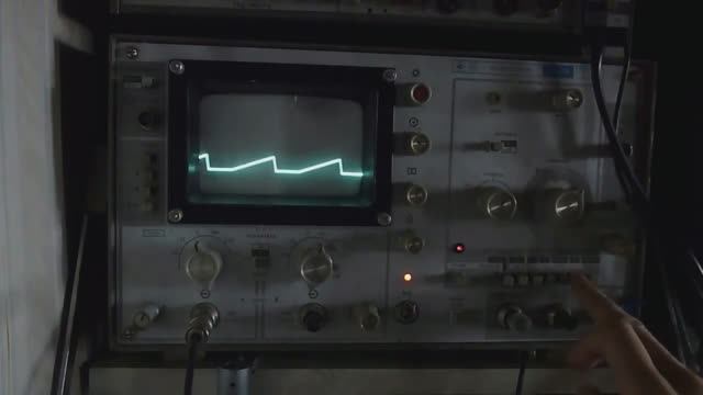 Осциллораф С1-75. Ловим синхронизацию... смотреть онлайн