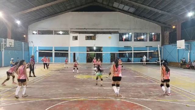 EQUIPOS SUB 11 VS 12 CLUB COLIBRI PERU IQUITOS 3er set 12/2020 смотреть онлайн