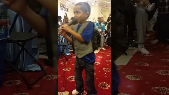 5 year old singing for his birthday смотреть онлайн