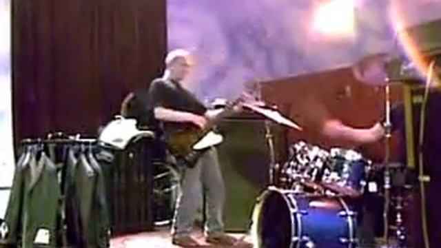 Tonic Suits: The Specials смотреть онлайн