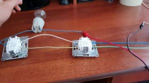 Как подключить три выключателя на одну лампочку