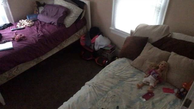 A Hidden camera 🎥 in my sister room смотреть онлайн