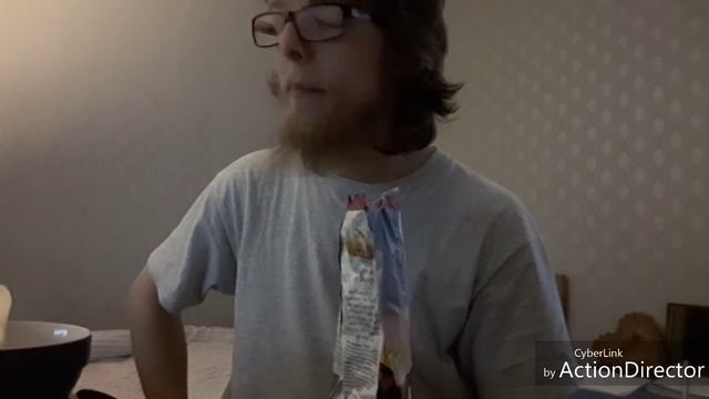 Joakim testar Estrella chips смотреть онлайн