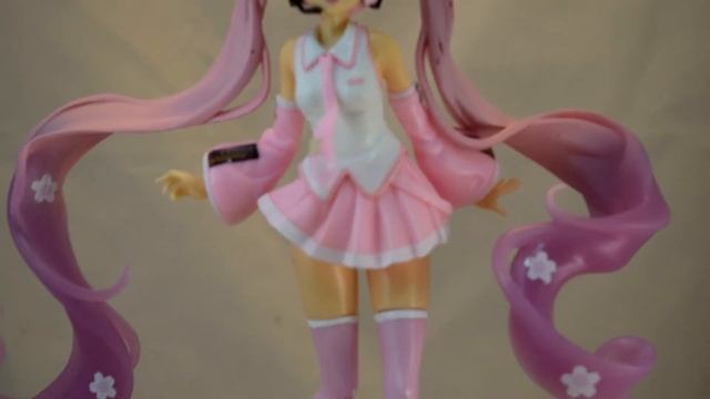 Pink Hatsune Miku Sakura Figure CH Ver смотреть онлайн