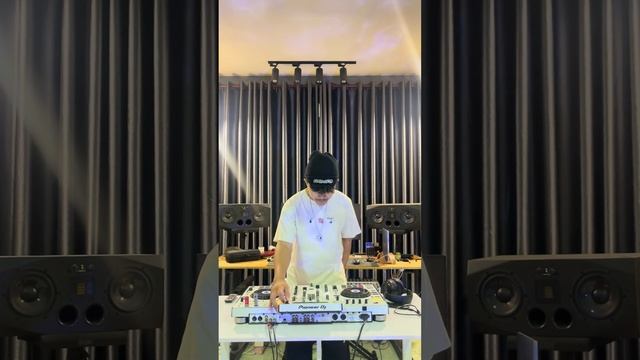 (SengRmx x Masalta ) Mixtape Sad 2024 смотреть онлайн