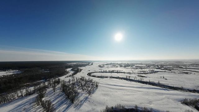Полет в доль реки до заброшенной церкви смотреть онлайн