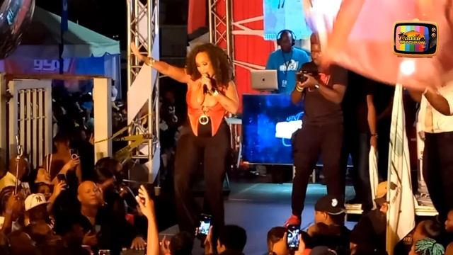 Alison Hinds live @ Pavement Lime 2023 смотреть онлайн
