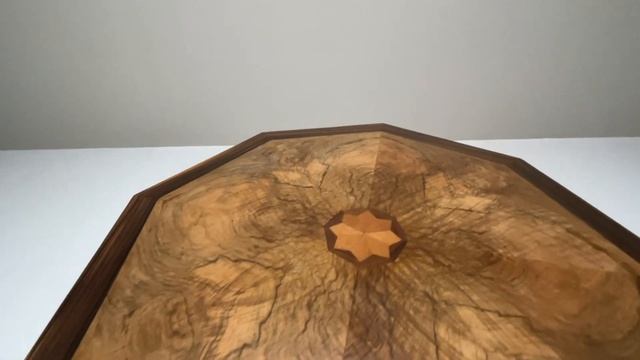 ‘t Woonhuys Sidetable in Walnut and Ebony, The Netherlands 1930s смотреть онлайн