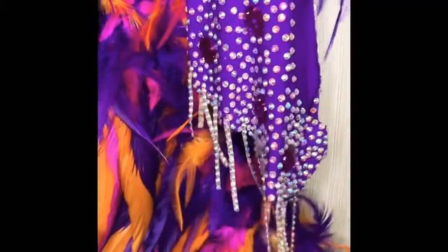 Продажа сиреневого платья La. смотреть онлайн