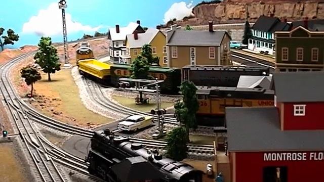 UP GP9 208 Delivers Cargo смотреть онлайн
