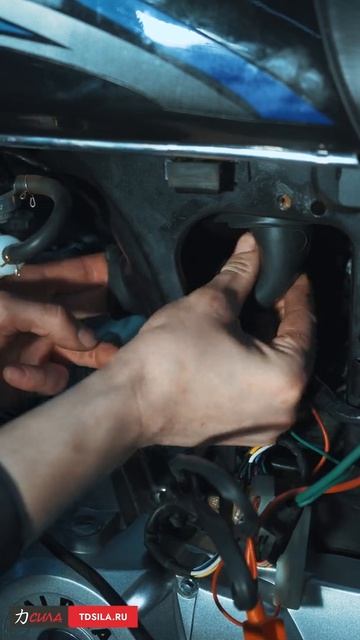 Мопед Альфа 11 замена воздушного фильтра #shorts смотреть онлайн