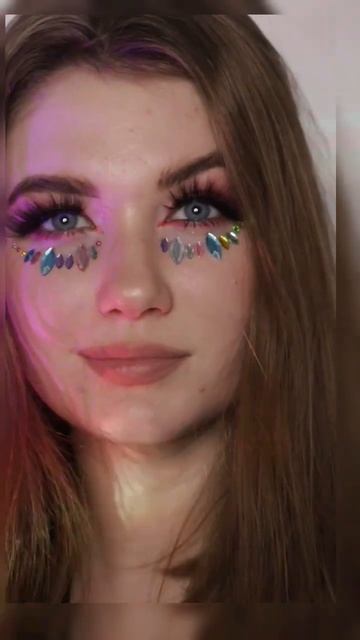 да,это третье видео с этим макияжем 😆простите