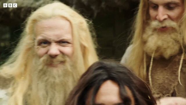 Viking Eye for a Saxon Guy | Fashion Faux Pas | Horrible Histories смотреть онлайн