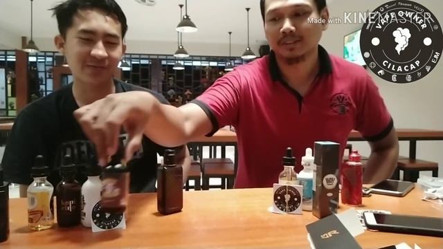 Azis & San's Review 2 Liquid Sekaligus "KOPI CINO + SUSU BRO"- VOC (Vape Owner Cilacap) смотреть онлайн