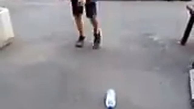 Челендж с бутылкой