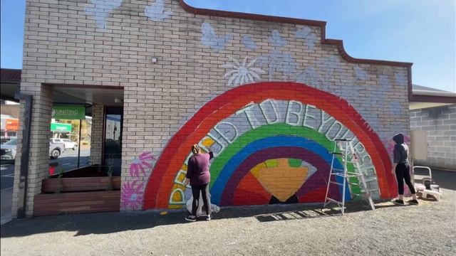 Uniting Communities Mount Gambier Community mural смотреть онлайн