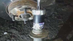 Замена передних стоек Хендай Соната  EF 2004 год