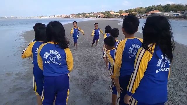 PJOK KELAS 3 LARI ESTAFET смотреть онлайн
