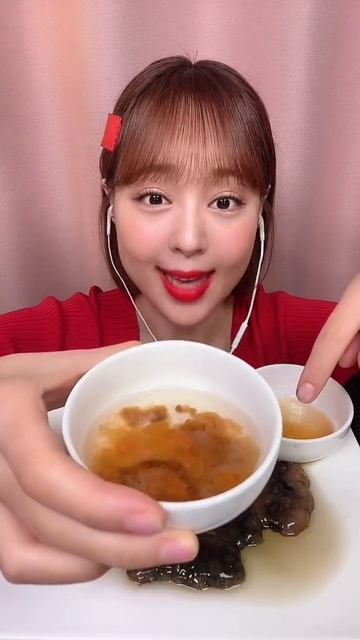 Delicious seafood 🦞 смотреть онлайн