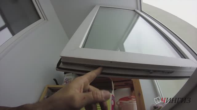 Дует снизу, что делать? Замена фурнитуры | Регулировка окон в Уфе смотреть онлайн