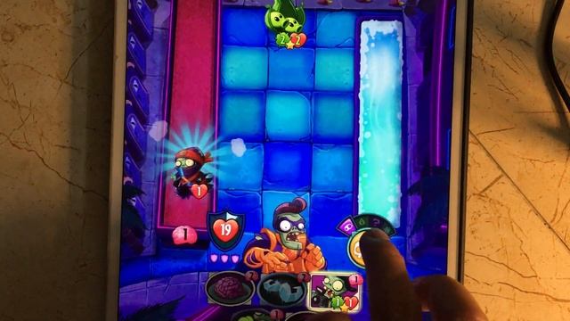 Mario Run,Hole.io,PVZ Heroes,Zombie Tsunami,Sonic Boom 2,BRed Ball смотреть онлайн
