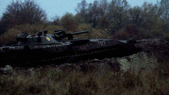 Fahrt mit NVA Panzern