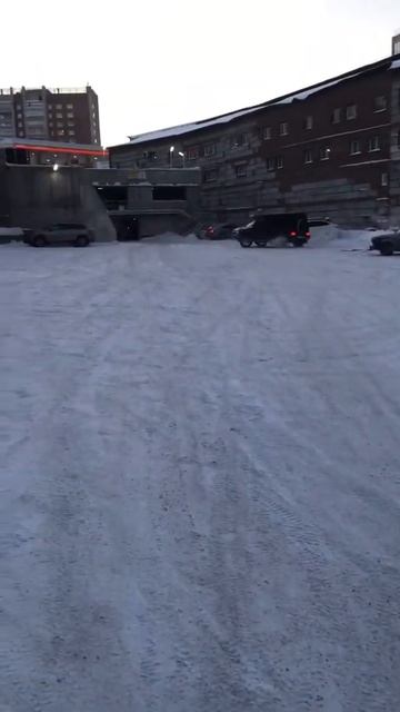 MB Gelendwagen V8 4 0Diesel C измененным  выхлопом