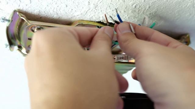 Avoid This VERY Common Mistake DIYers Make When Installing a Ceiling Fan | How To смотреть онлайн