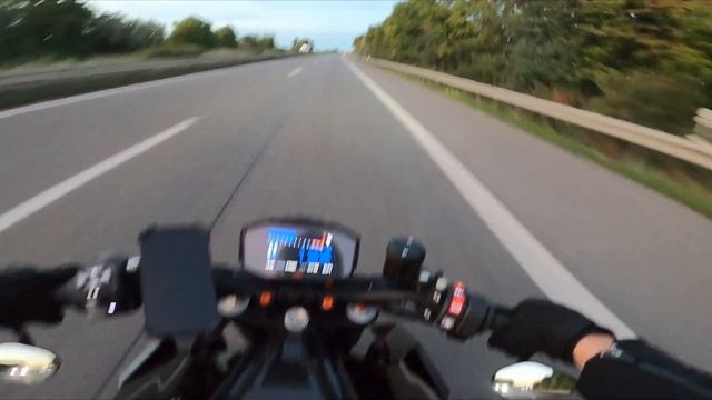 KTM 1290  Super Duke R | TOP SPEED 285KMH | German Autobahn