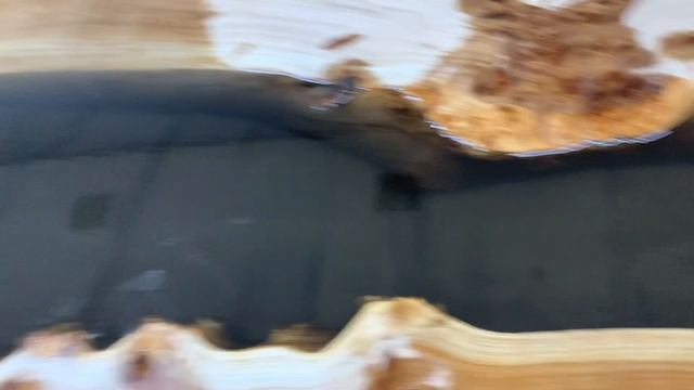 Очередной стол высох и готовится к обработке смотреть онлайн