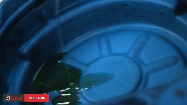 Замена масла в редукторе лодочного мотора Tohatsu MFS 9,8 BS смотреть онлайн