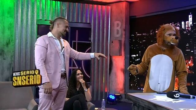 Ángel Garza hace sufrir al Perro Guarumo | MSQSNS смотреть онлайн