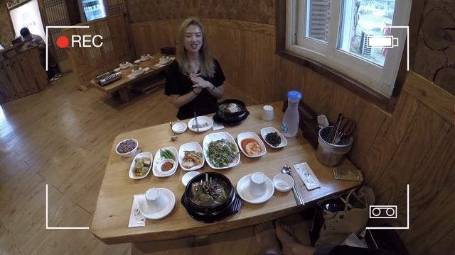[Korean food Basics] Samgyetang (삼계탕): a ginseng chicken soup for summer смотреть онлайн
