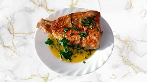 Тем кому интересно как жарить камбалу - Жаренная камбала с лимонно-масляным соусом