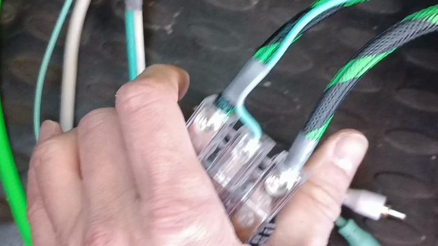 Вынуть саб за 5 секунд? Raven Power Cable Splitter от DL Audio смотреть онлайн
