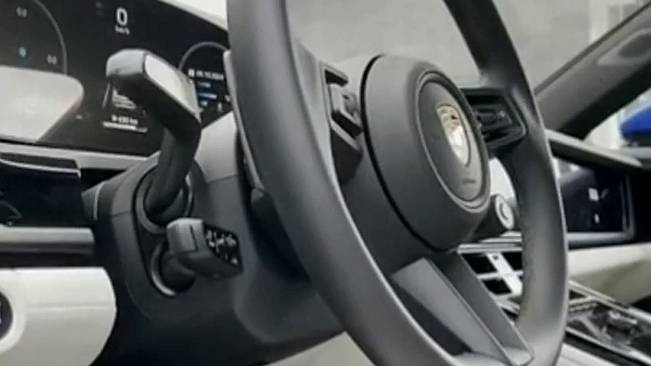 Electric steering column with memory PORSCHE PANAMERA FL Restyling 2025 PORSCHE-UPGRADE.RU смотреть онлайн