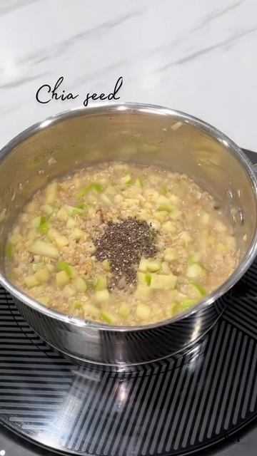 Oats Meal using apple Cinnamon Peak Milk and Ginger 🤪 | OAT MEAL RECIPE смотреть онлайн
