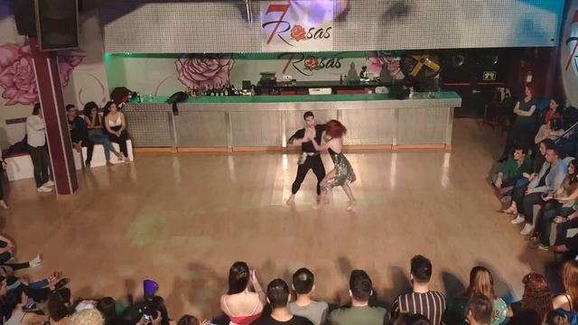 Celia y David 12/04/2018 7 Rosas. смотреть онлайн