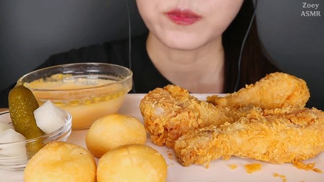 ASMR CHEESE SAUCE + FRIED CHICKEN LEGS + CHEESE BALLS MUKBANG 황올닭다리치킨 먹방 咀嚼音チキン EATING SOUNDS смотреть онлайн