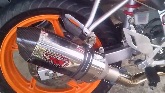 R9 CBR 150R Repsol смотреть онлайн