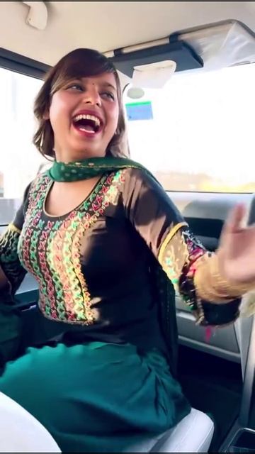 Dance In Car By Young Hot Girl смотреть онлайн